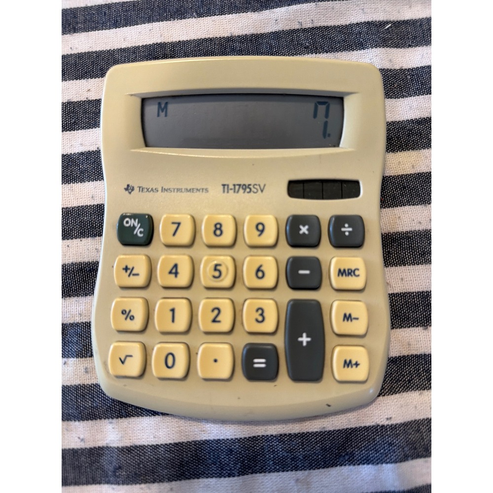Texas Instruments TI-1795SV Minidesk Calculator Solar Battery 8 Digit‎ Vintage